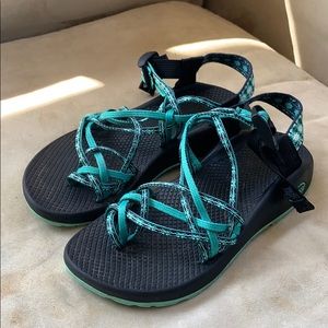 Chaco Women’s Size 7 teal